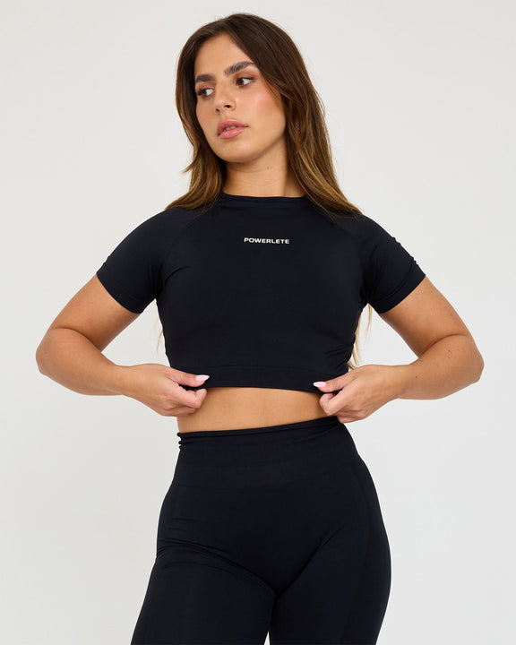 Nahtloses SS-Crop-Top von Evolve