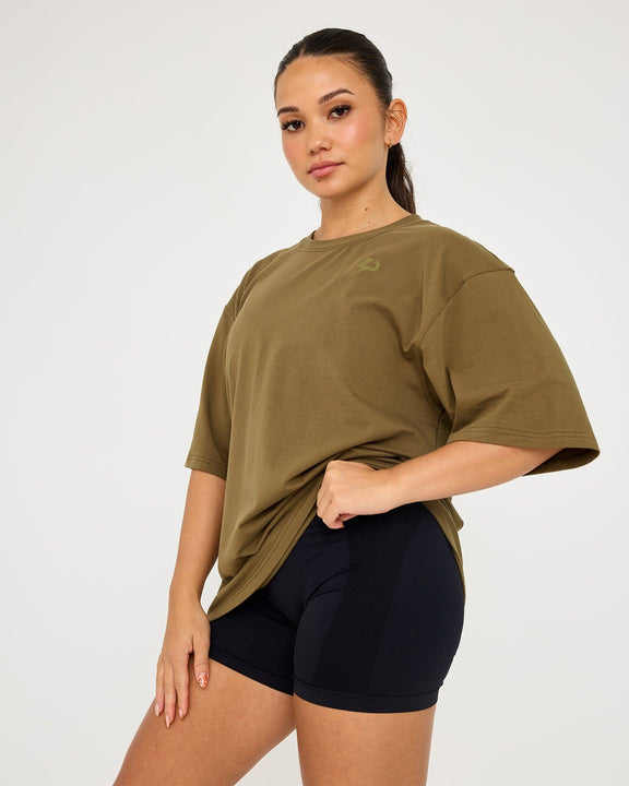 Essentials Fitted T-shirt - hover image